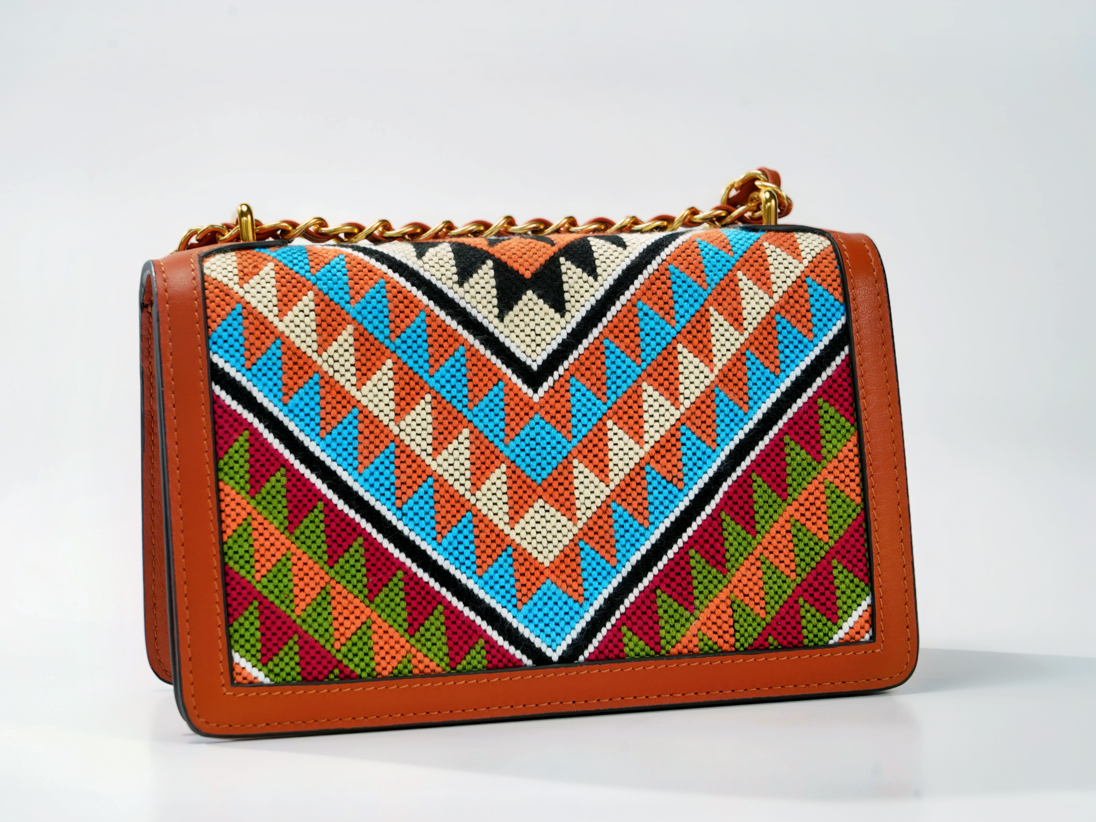 Xilankapu Tujia Brocade Crossbody Bag – Large Sawtooth Pattern, 32-Heddle Twill Weave