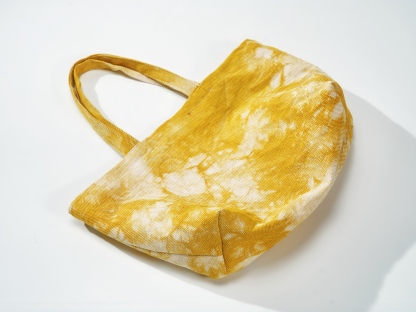 Hand-Dyed Bag with Traditional Berry Tea Craft