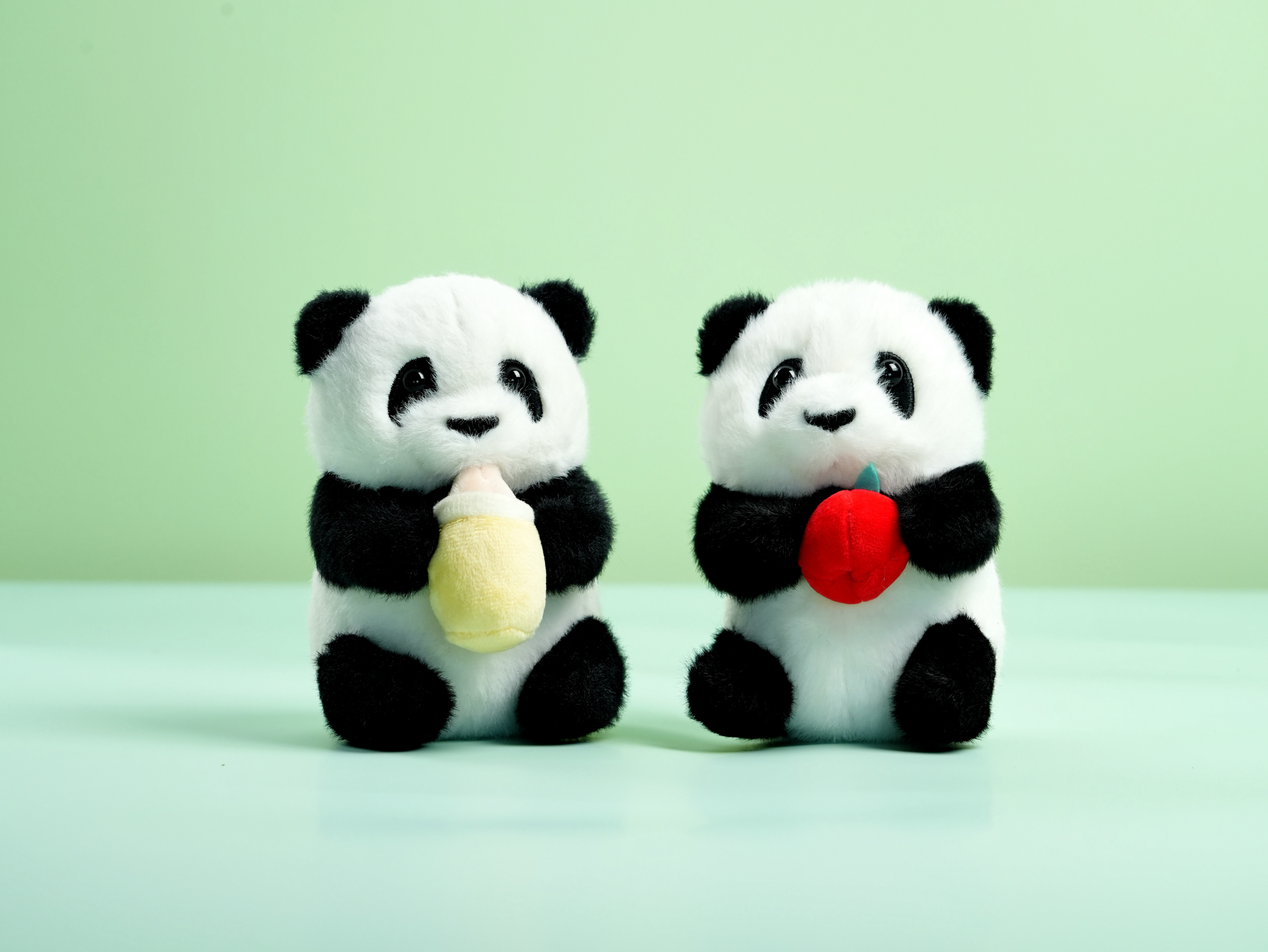 Panda Plush Charm – Apple Hug / Milk Bottle Hug