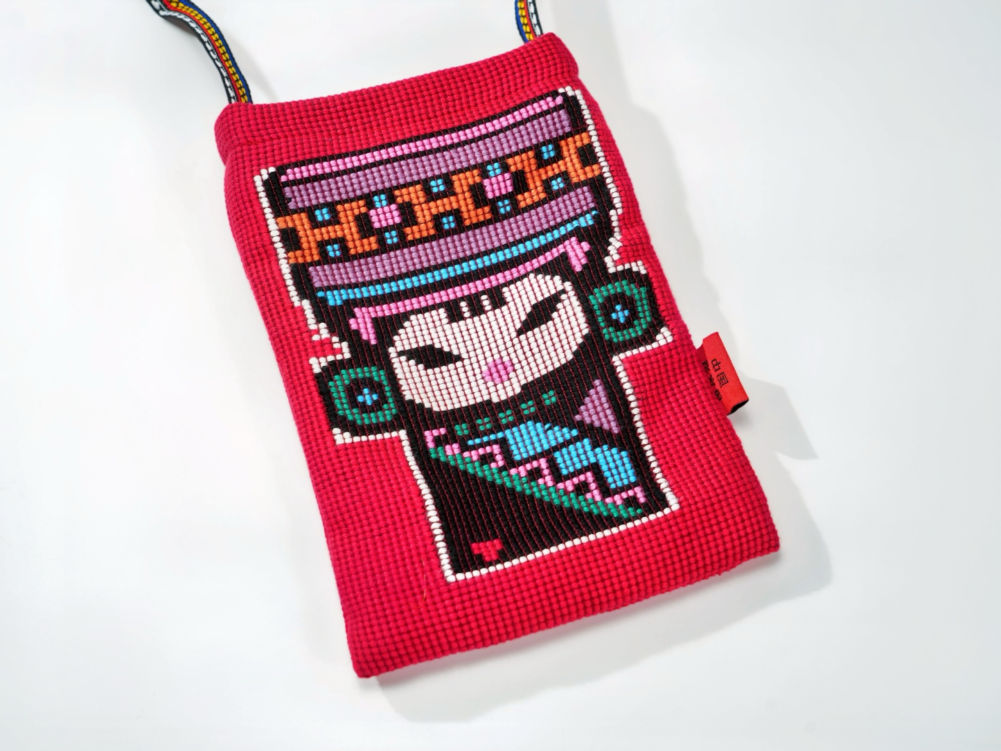 Xilankapu Tujia Brocade "Fuwa"  crossbody bag– 32-Heddle Plain Weave