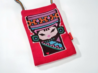 Xilankapu Tujia Brocade "Fuwa"  crossbody bag– 32-Heddle Plain Weave