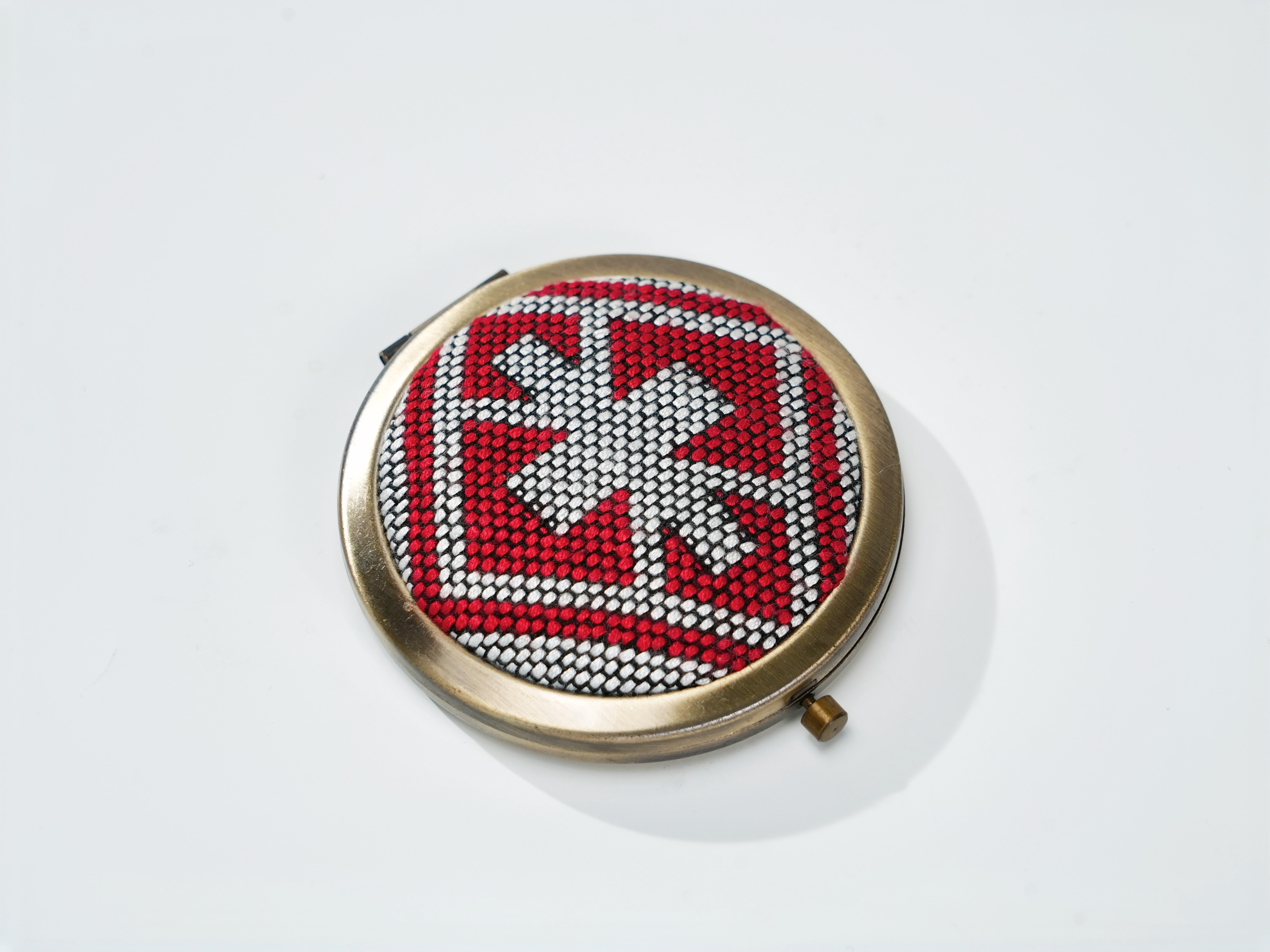 Xilan Kapu Tujia Brocade Mirror