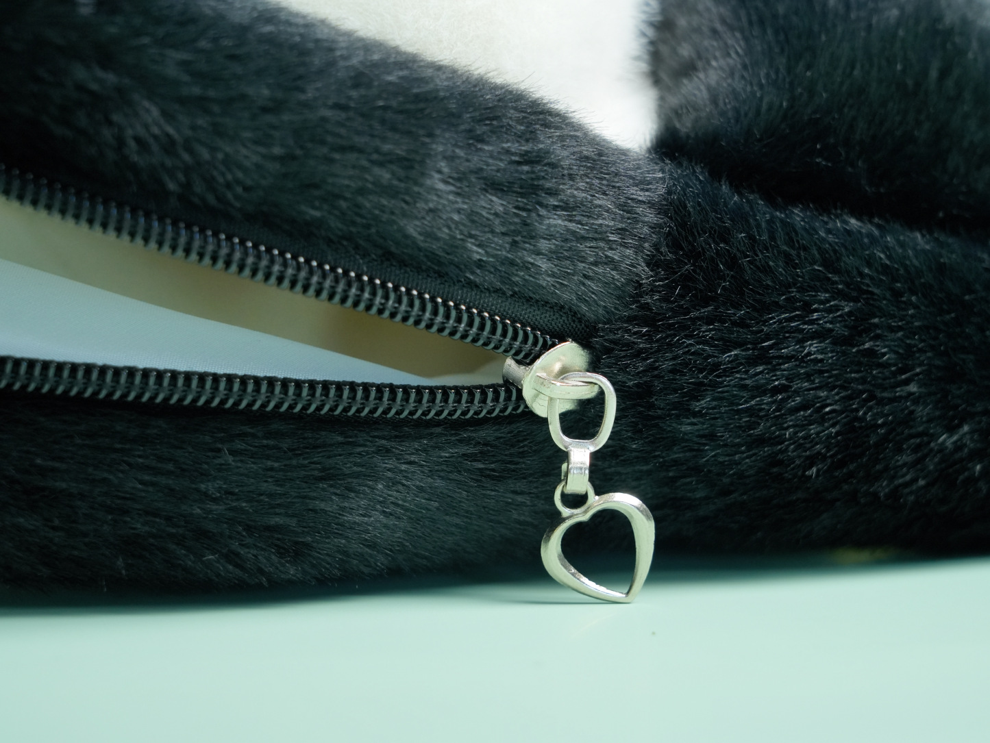 Onigiri-Shaped Panda Plush Backpack – Apple Hug Edition