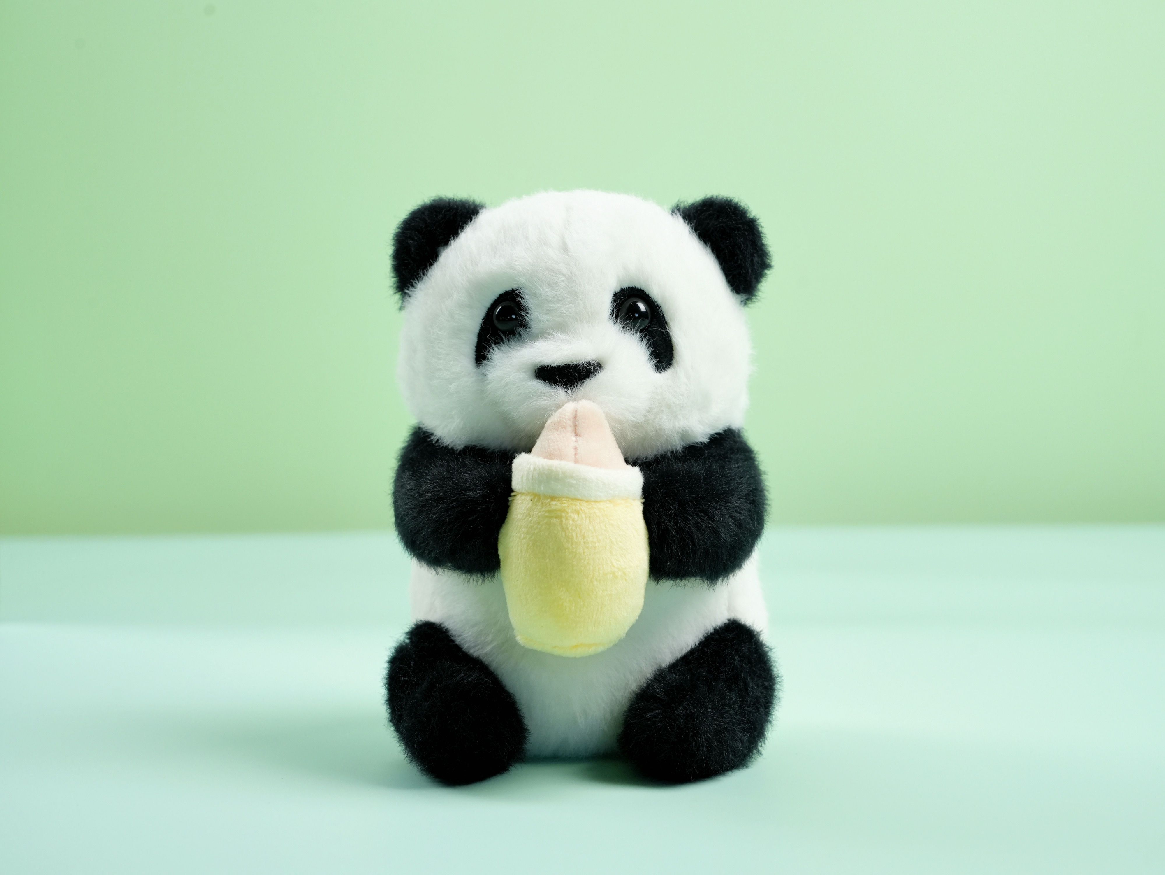 Panda Plush Charm – Apple Hug / Milk Bottle Hug