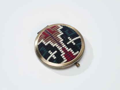 Xilan Kapu Tujia Brocade Mirror