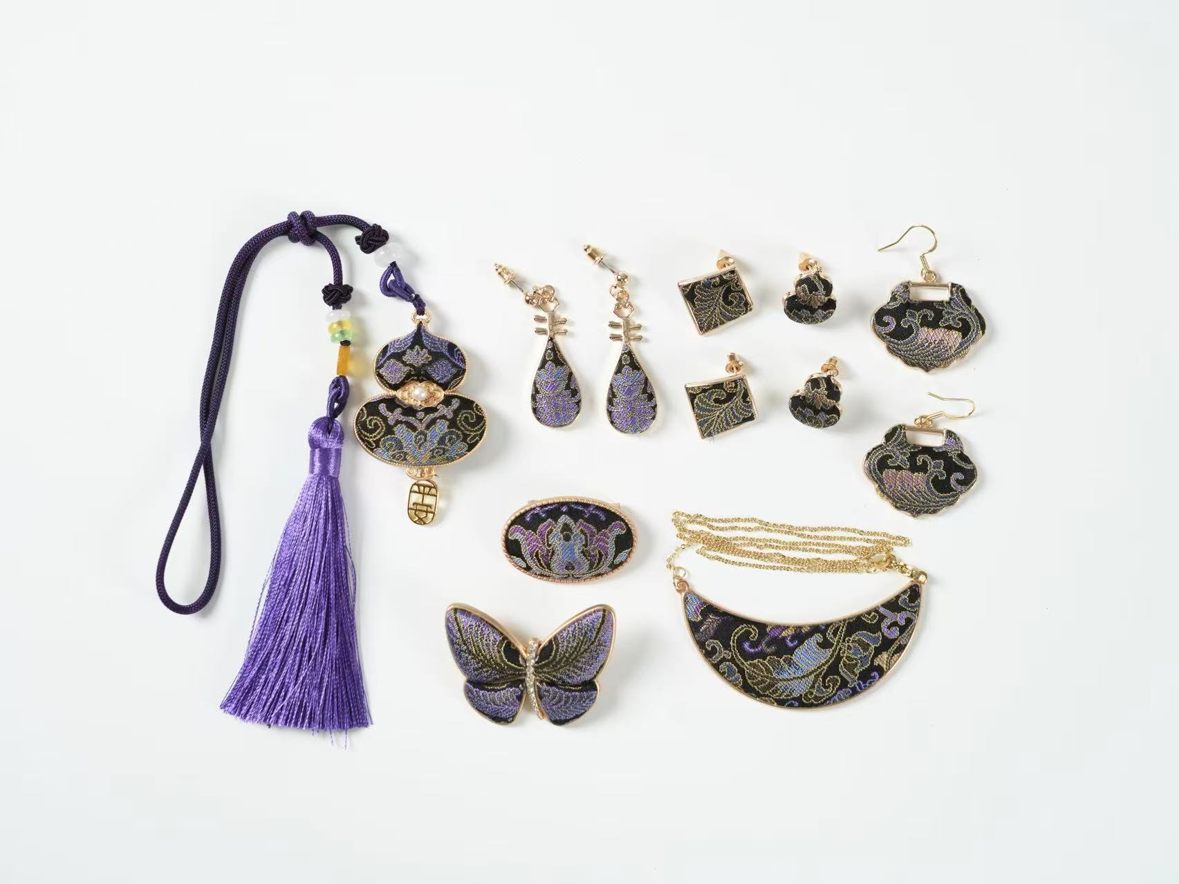 Song Brocade “Banana Leaf & Lotus” Set