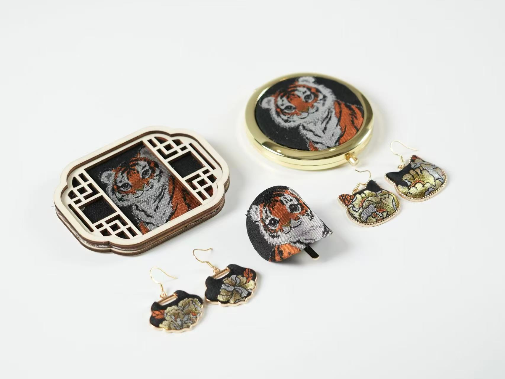 Song Brocade Tiger Set