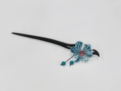 Ink Thread: Hairpin with Blue Calico Accents