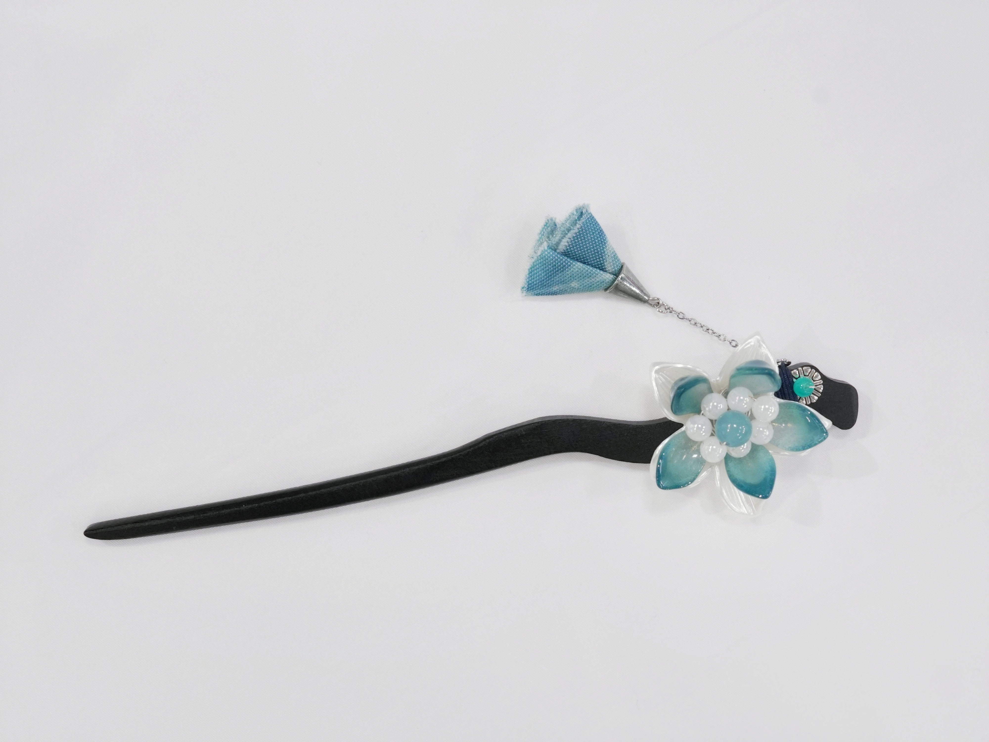 Ink Thread: Hairpin with Blue Calico Accents