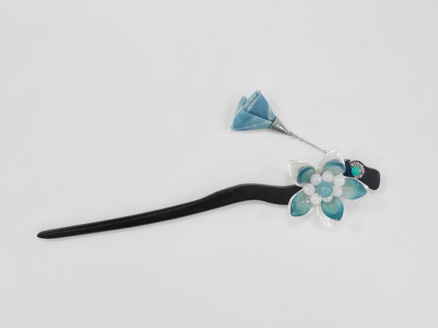 Ink Thread: Hairpin with Blue Calico Accents
