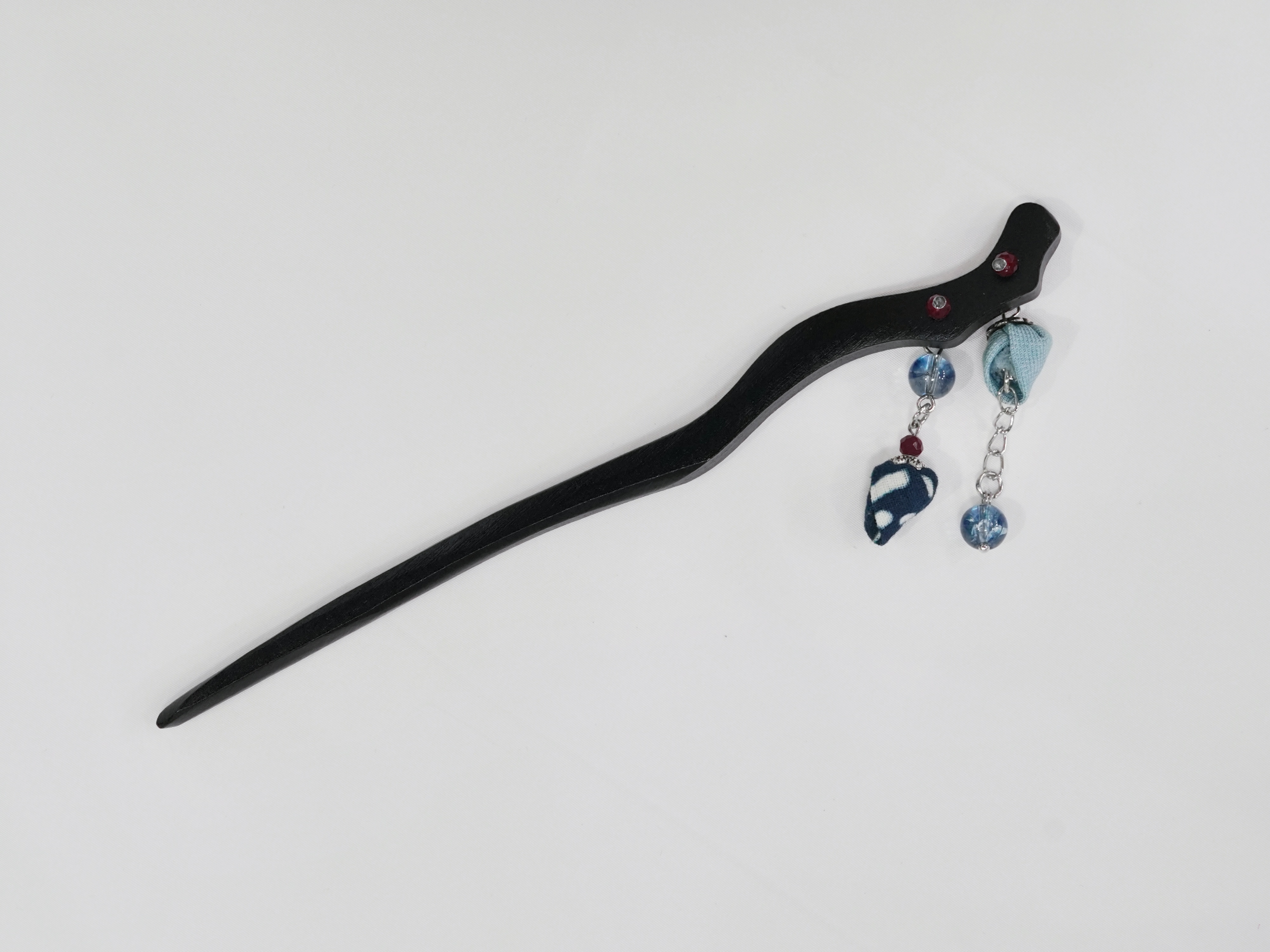 Ink Thread: Hairpin with Blue Calico Accents