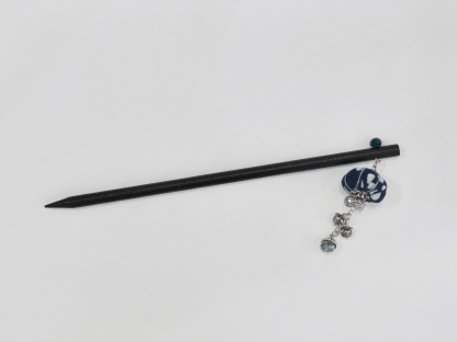 Ink Thread: Hairpin with Blue Calico Accents