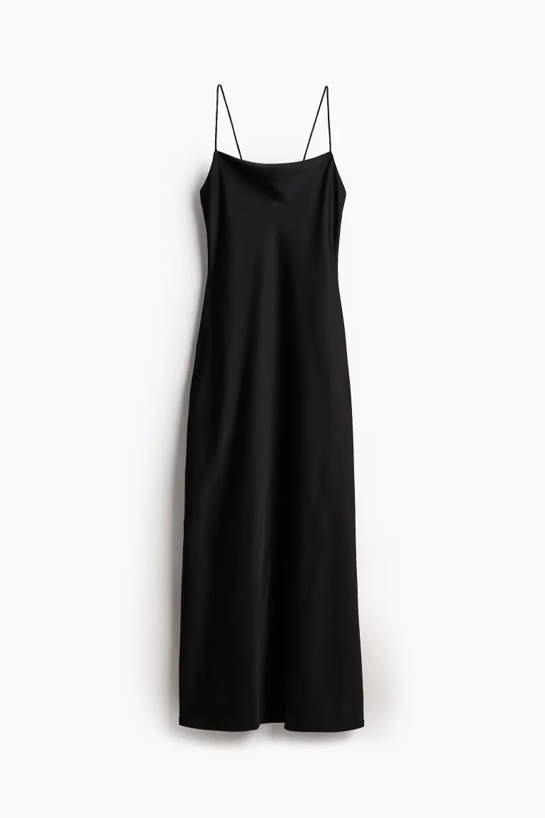 Robe en satin à dos ouvert