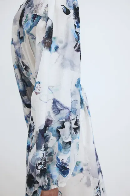 Robe à ceinture à nouer