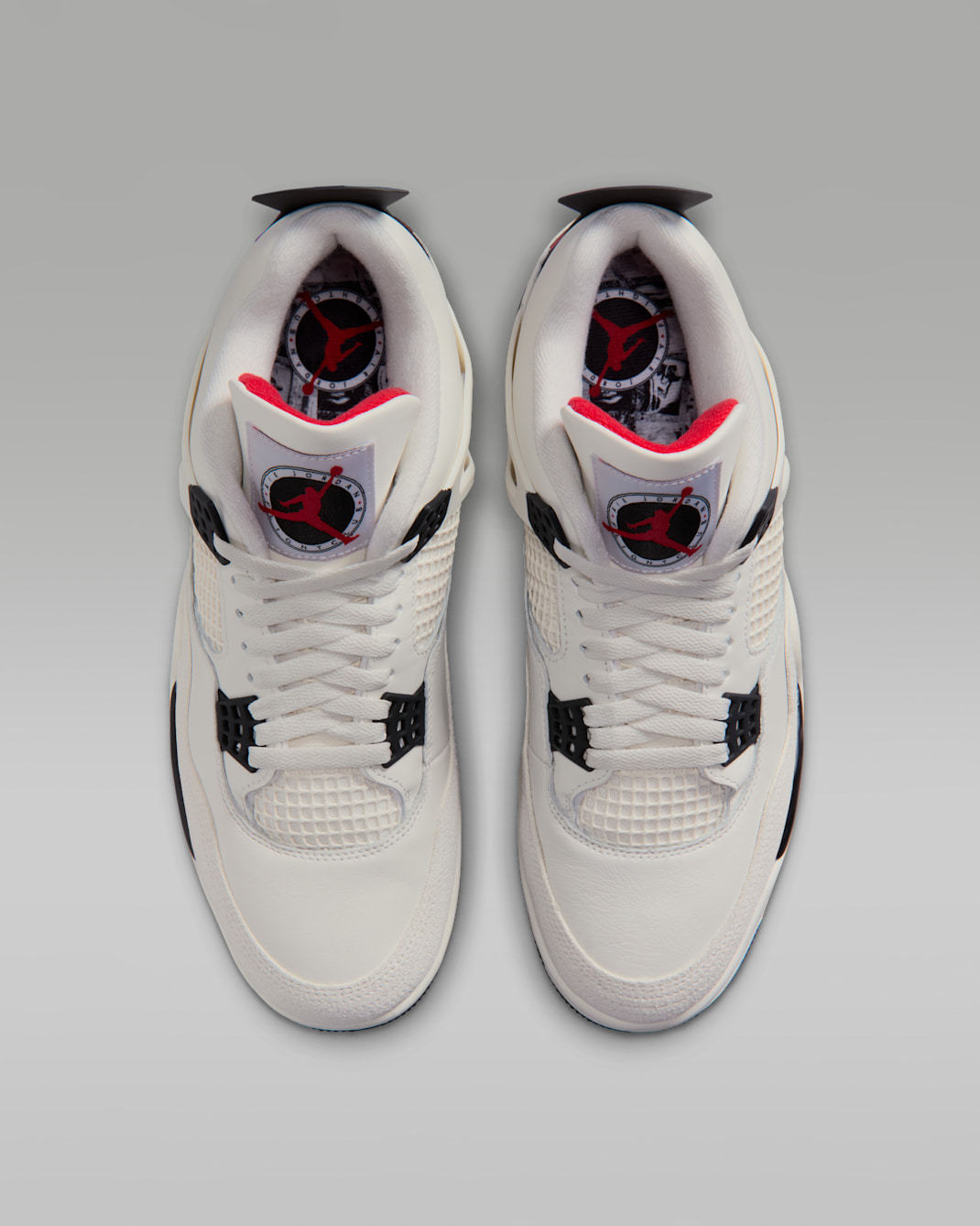 Air Jordan 4 Retro