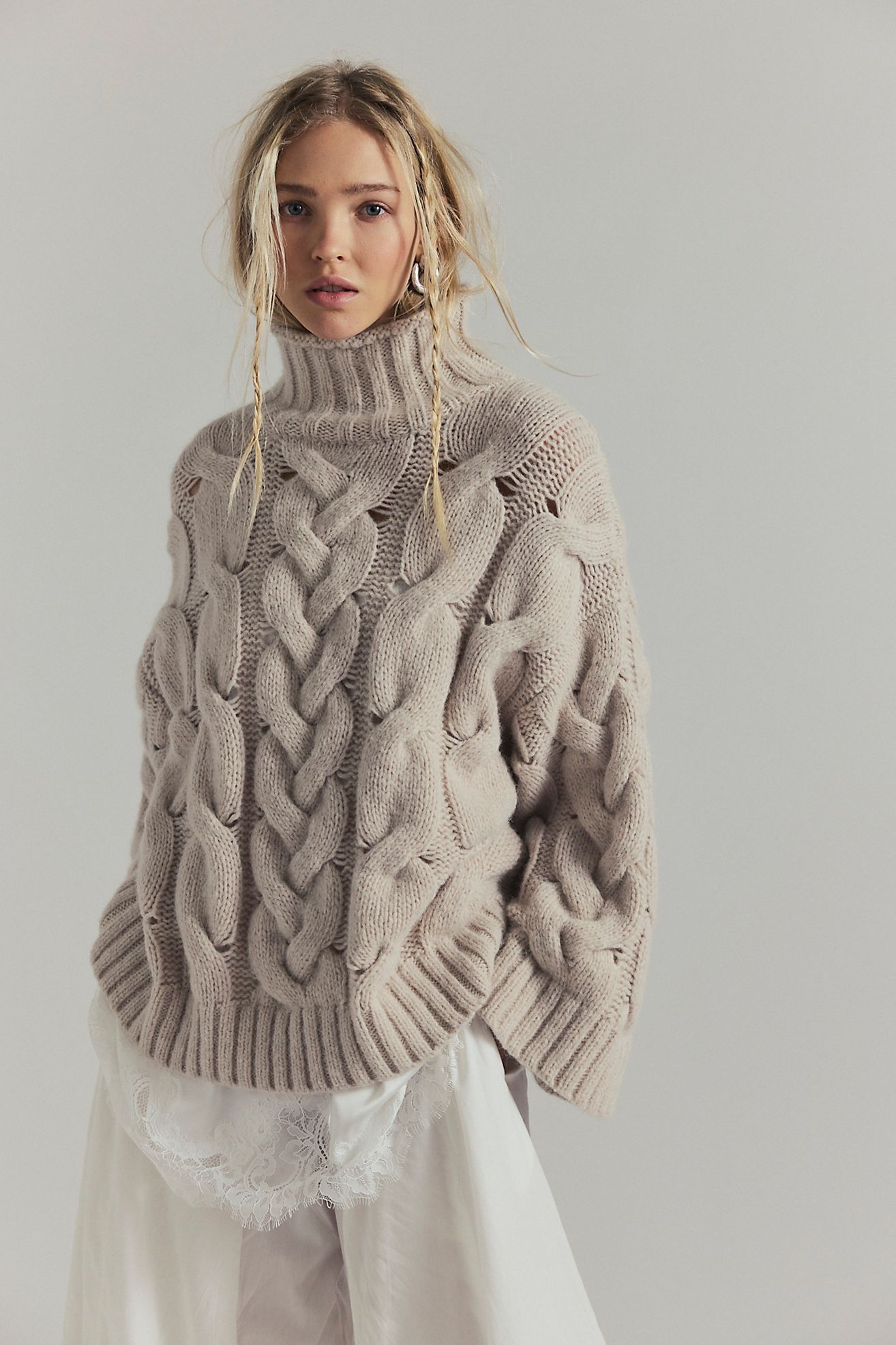 SoftSpun Cable Knit Pullover - Seashell