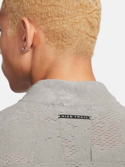 Maillot intermédiaire Ntheike Core Dri-FIT Trail à demi-zip pour homme