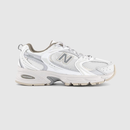 New Balance 530 Trainers