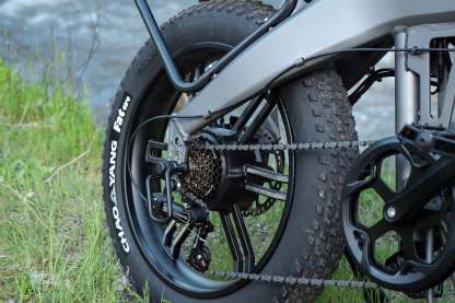 Powerful folding ebike