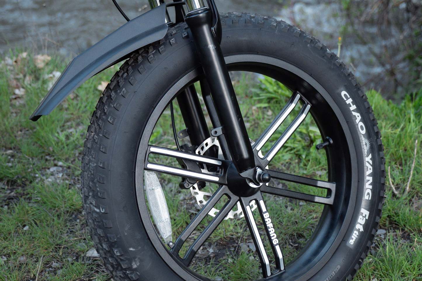 Powerful folding ebike