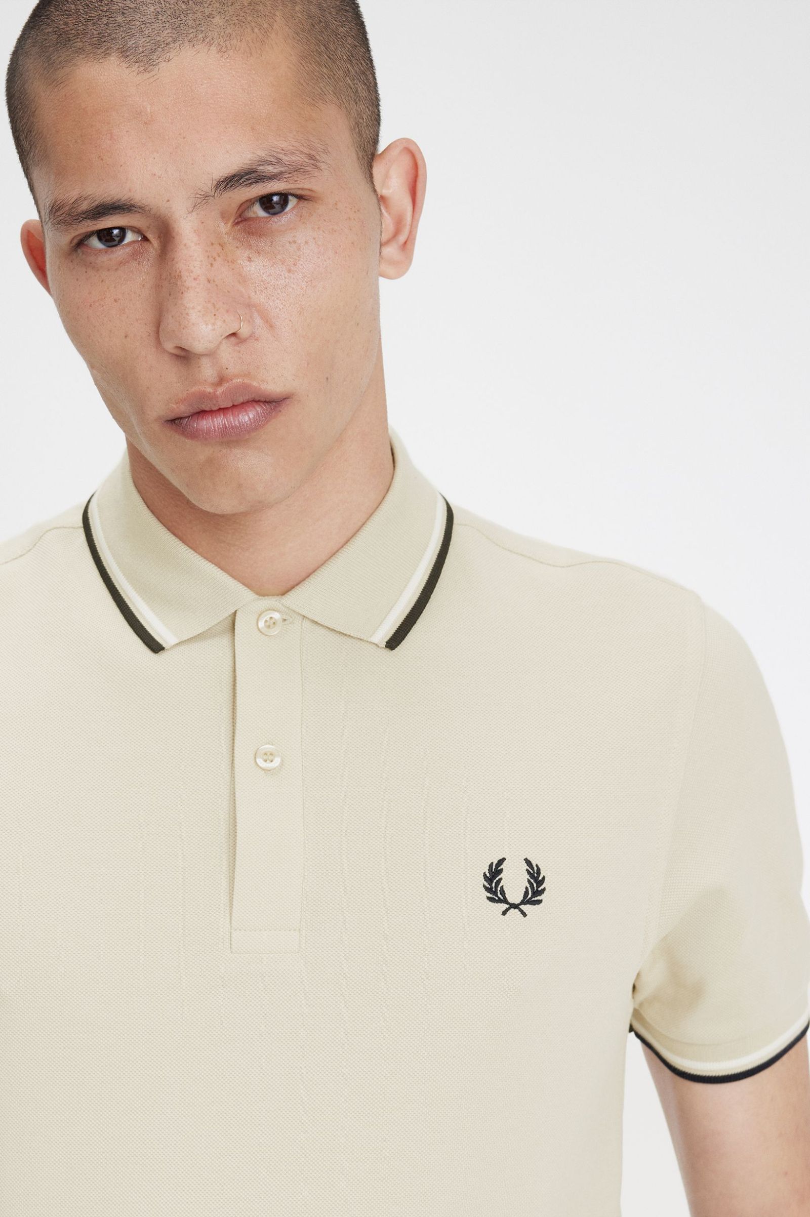 THE FRED PERRY SHIRT M3600