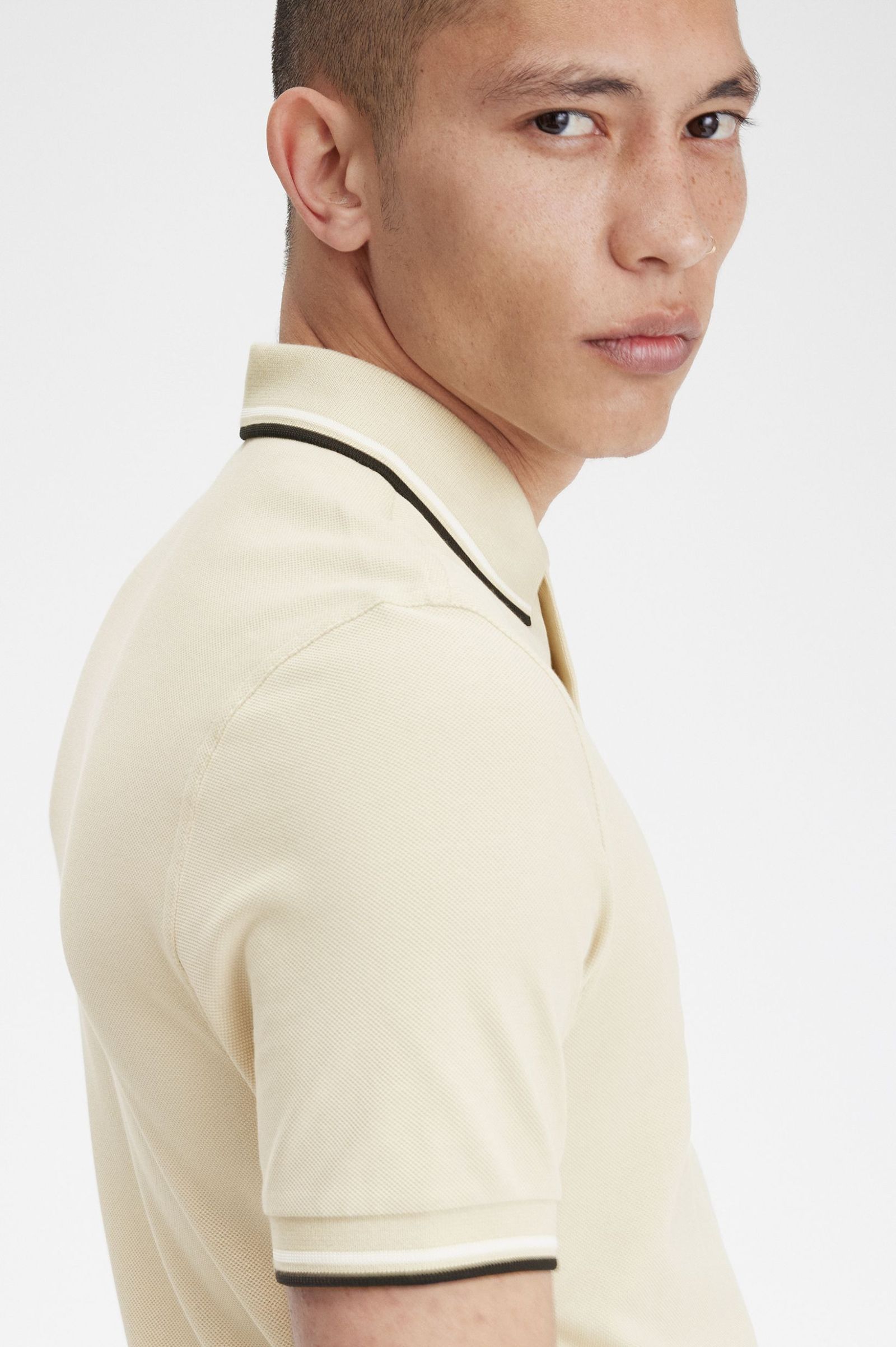 THE FRED PERRY SHIRT M3600