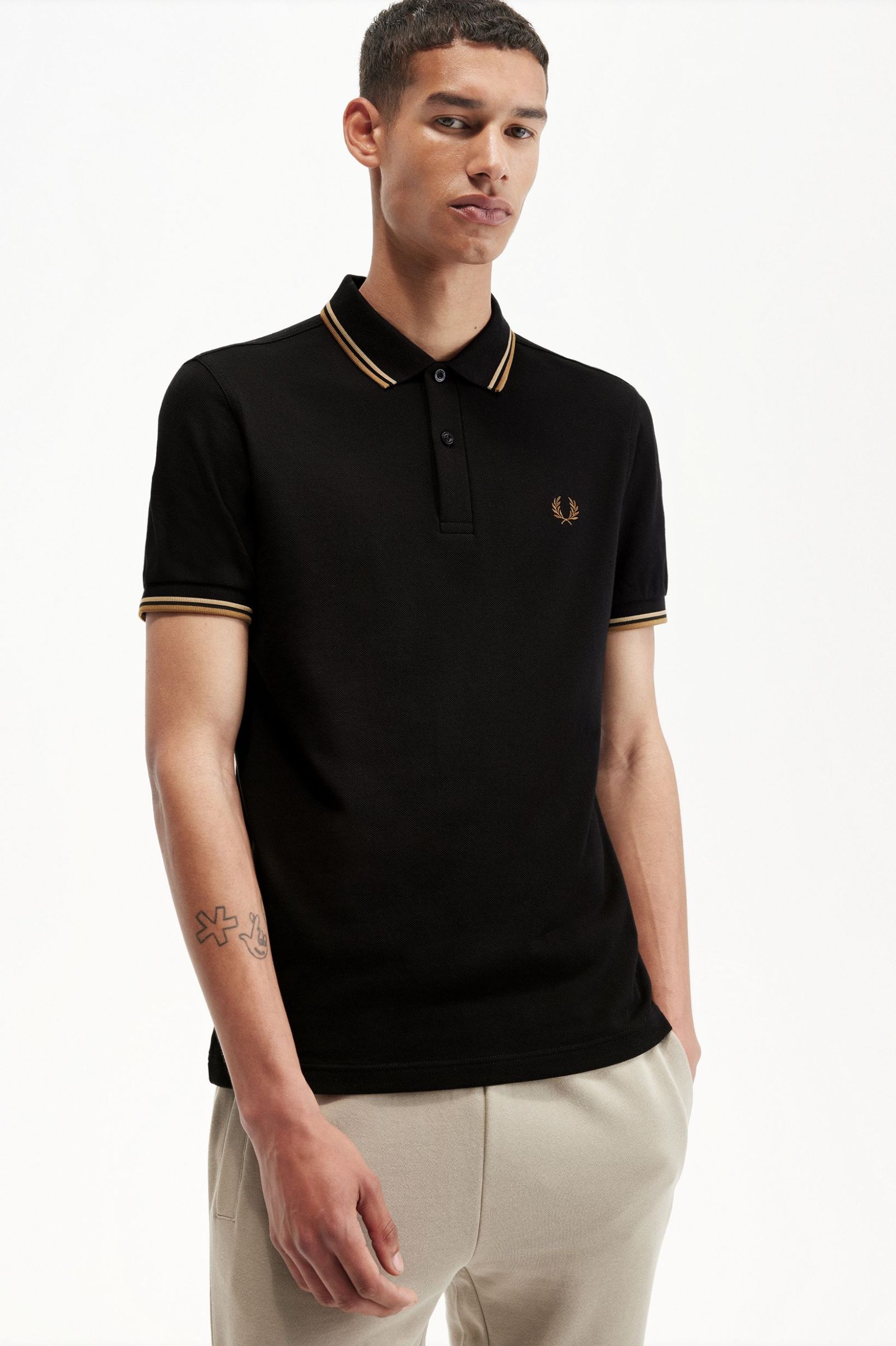 THE FRED PERRY SHIRT M3600