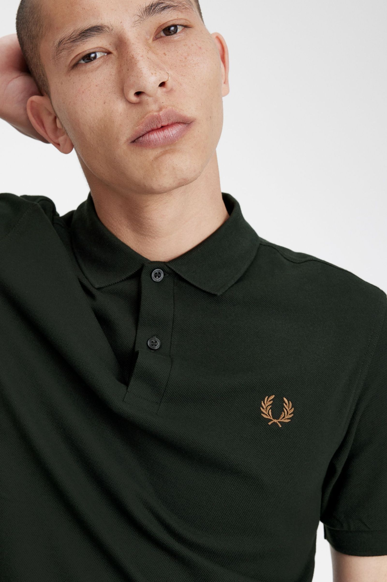 THE FRED PERRY SHIRT M6000