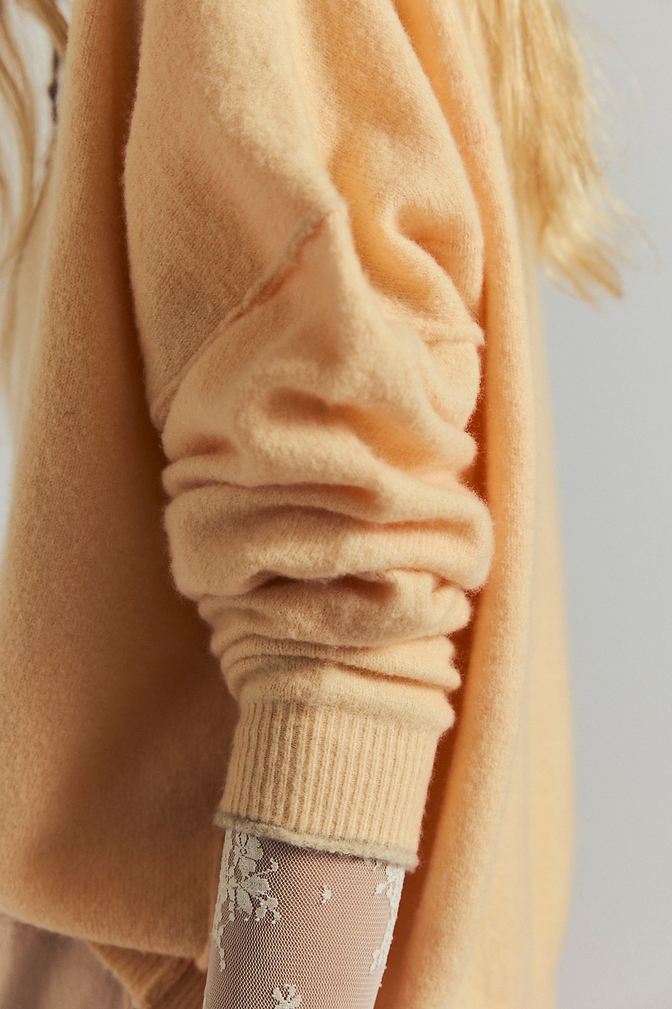 Soft Spun Pullover - Cream Blush