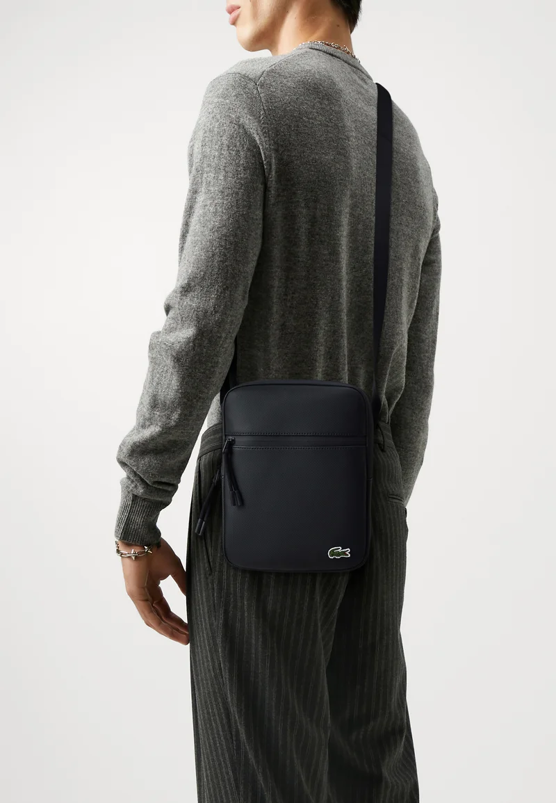 FLAT CROSSOVER BAG UNISEX - Sac bandoulière