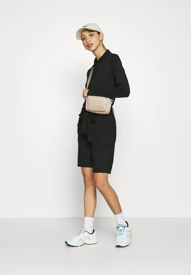 POLO - black