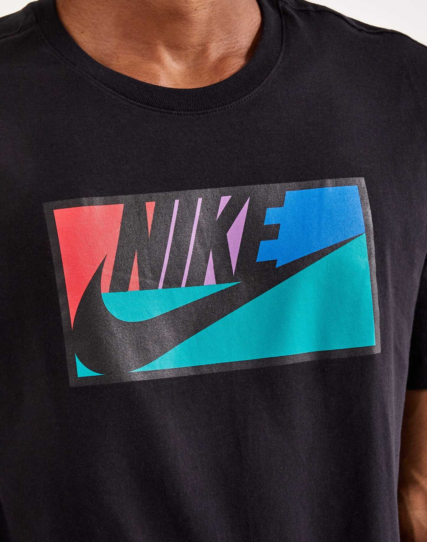 Nike Club Graphic Tee