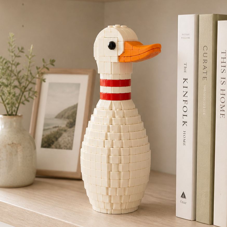 🎳🦆 Lucky Duck Bowling Pin Brick Set