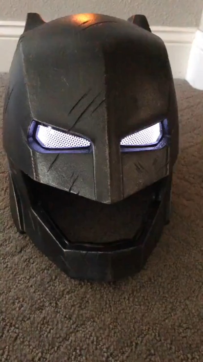 [NEW] DC Batman Heavy Armor Helmet – Glow Mask Collectible, Handcrafted
