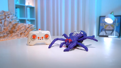 【USA STOCK】RC Wall Climbing Spider with LED Eyes Remote Control Rechargeable Kids Toy Gift 3+