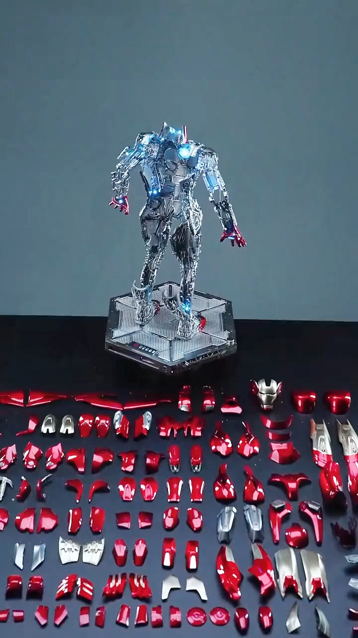 [PRE-ORDER]Iron Man MK7 Explosion Armor Figure – 1/6 Scale Handcrafted Magnetic Armor 