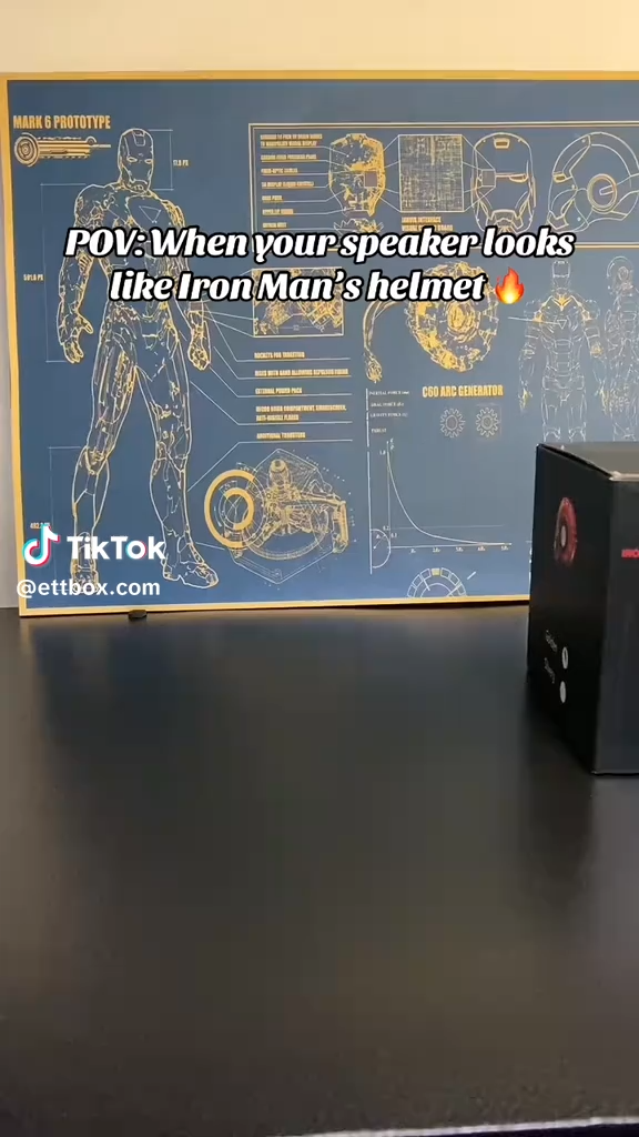 [NEW] Iron Man Wireless Bluetooth Speaker Mk5 Helmet Model Led Eyes 
