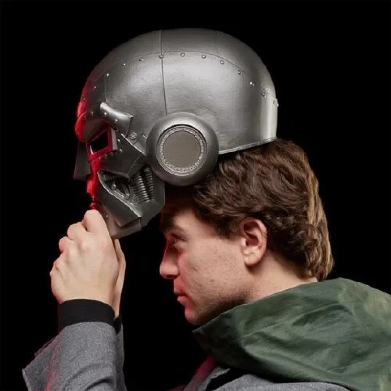 【NEW】Doctor Doom Premium Roleplay Helmet – 1:1 Wearable Collectible Mask for Adults, Cosplay & Display