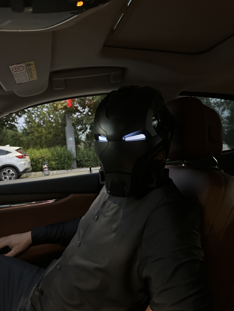 MK17 Heartbreaker Iron Man helmet automatic opening mask