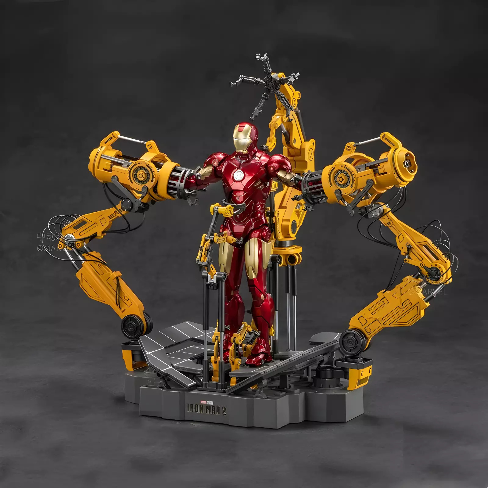 Iron Man MK4 Suit-up Gantry 7 Inch Action Figure