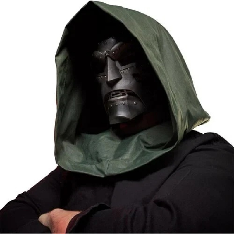 【NEW】Doctor Doom Premium Roleplay Helmet – 1:1 Wearable Collectible Mask for Adults, Cosplay & Display