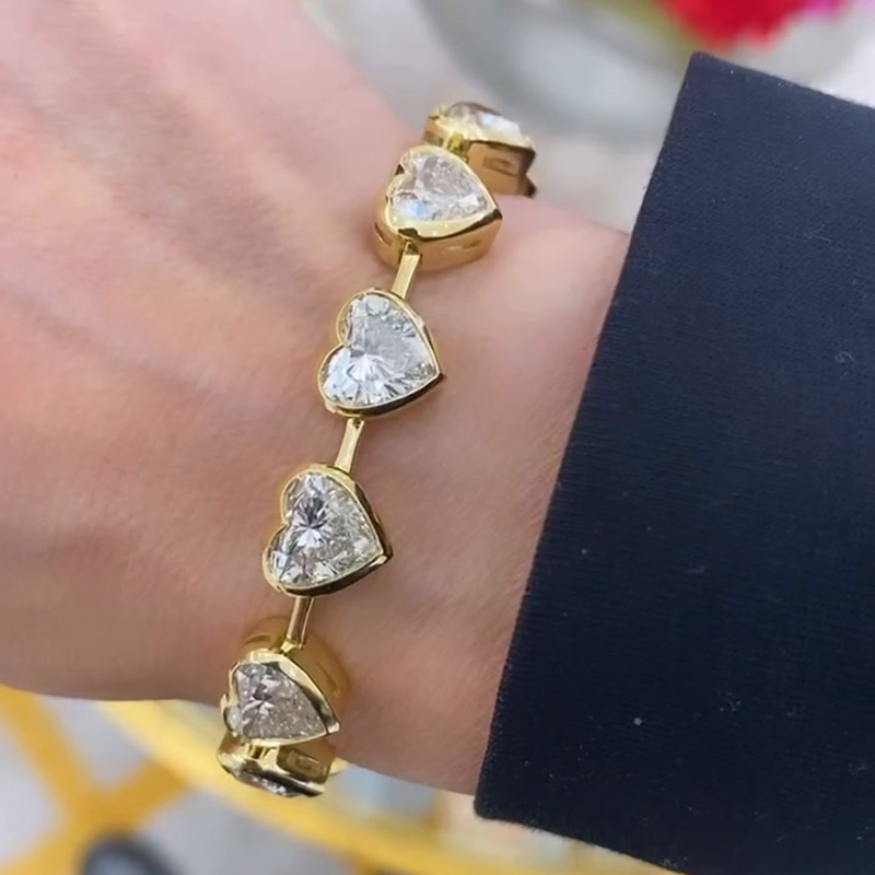 18ctw Heart Cut White Sapphire Yellow Gold Bracelet