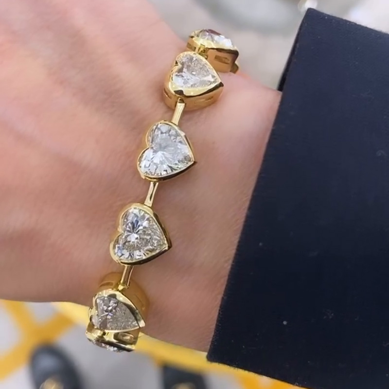 18ctw Heart Cut White Sapphire Yellow Gold Bracelet