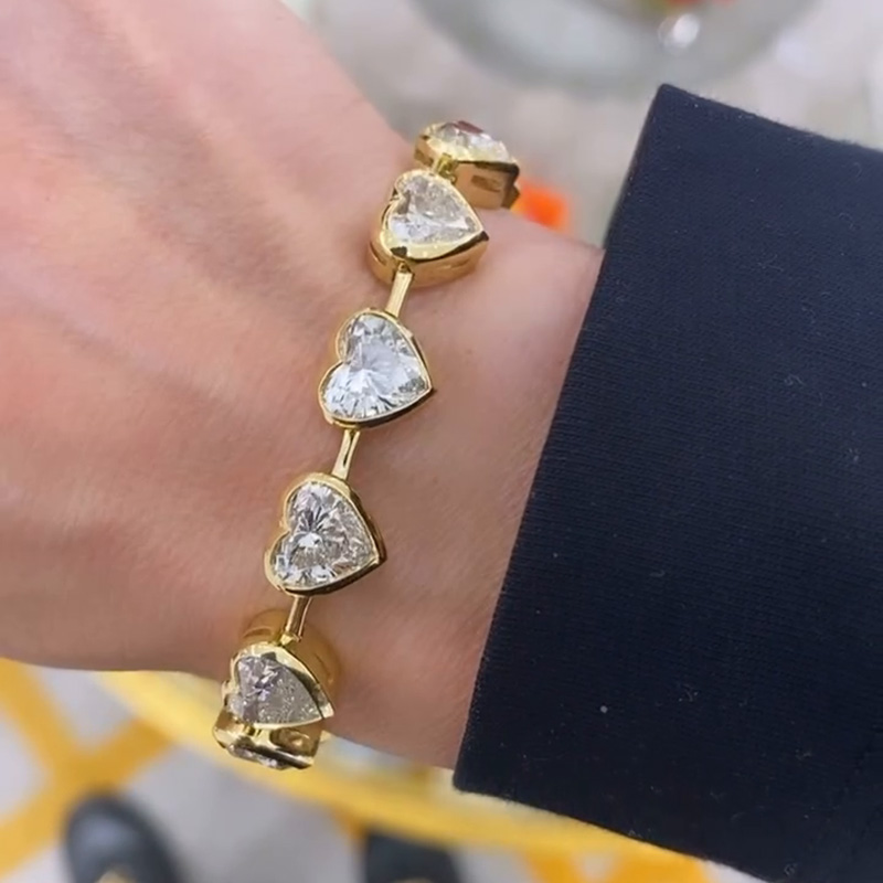 18ctw Heart Cut White Sapphire Yellow Gold Bracelet