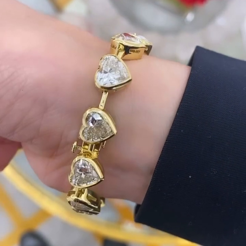 18ctw Heart Cut White Sapphire Yellow Gold Bracelet