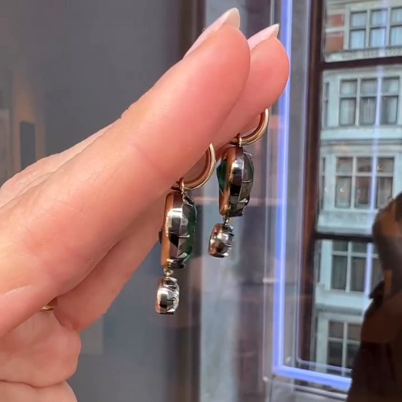 6ct Heart Cut Emerald Drop Earrings in Gold