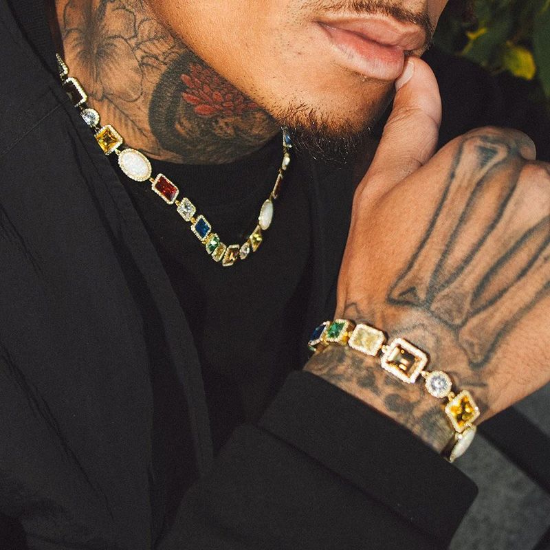 Multi-Cut Colorful Sapphires Halo Handmade Men's Necklace in Yellow Gold