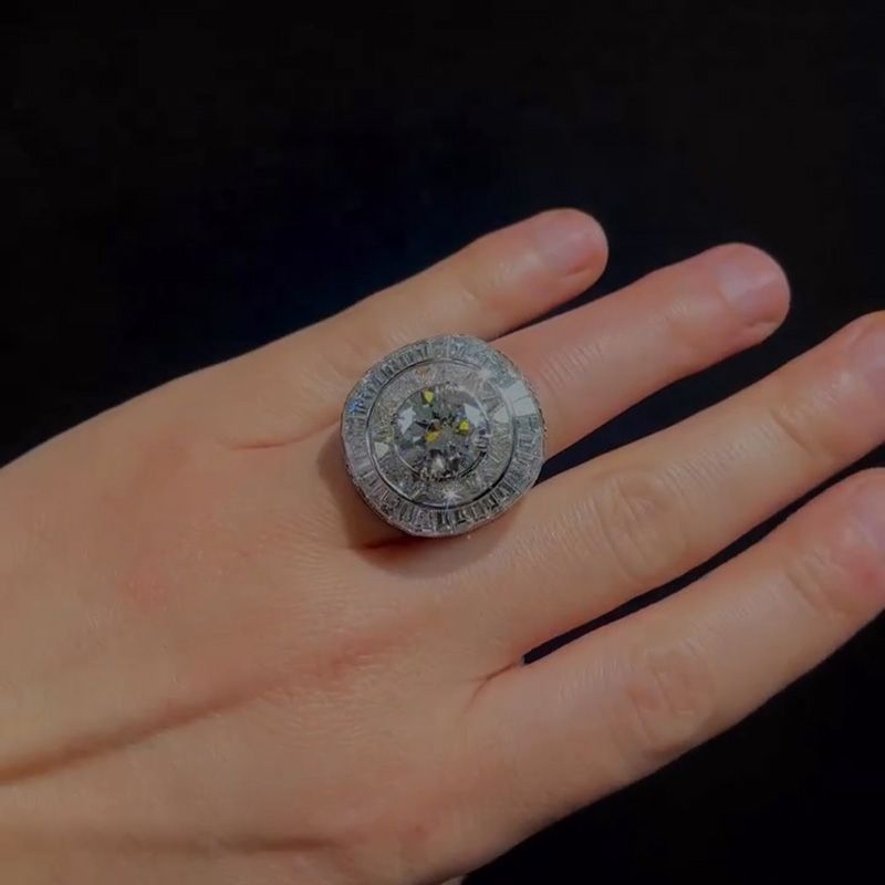 7ct Round Cut White Sapphire Set In Baguette Chandelier Men's Ring