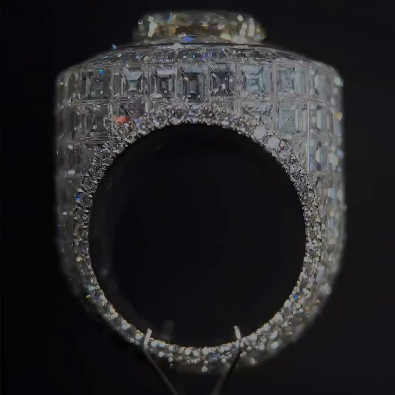 7ct Round Cut White Sapphire Set In Baguette Chandelier Men's Ring