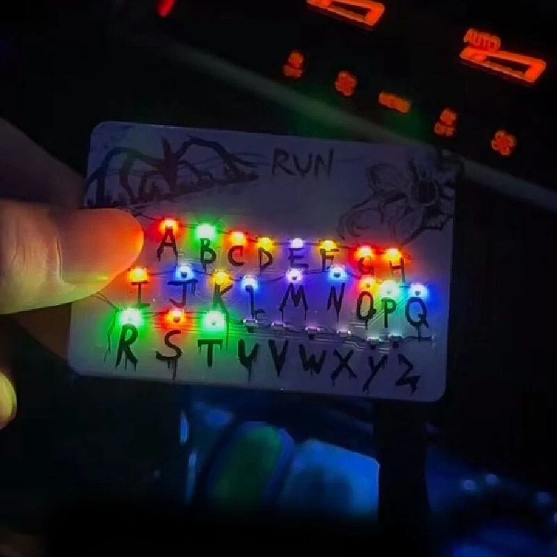 💡Card Light Pendant – Carry the Upside Down With You!⚡